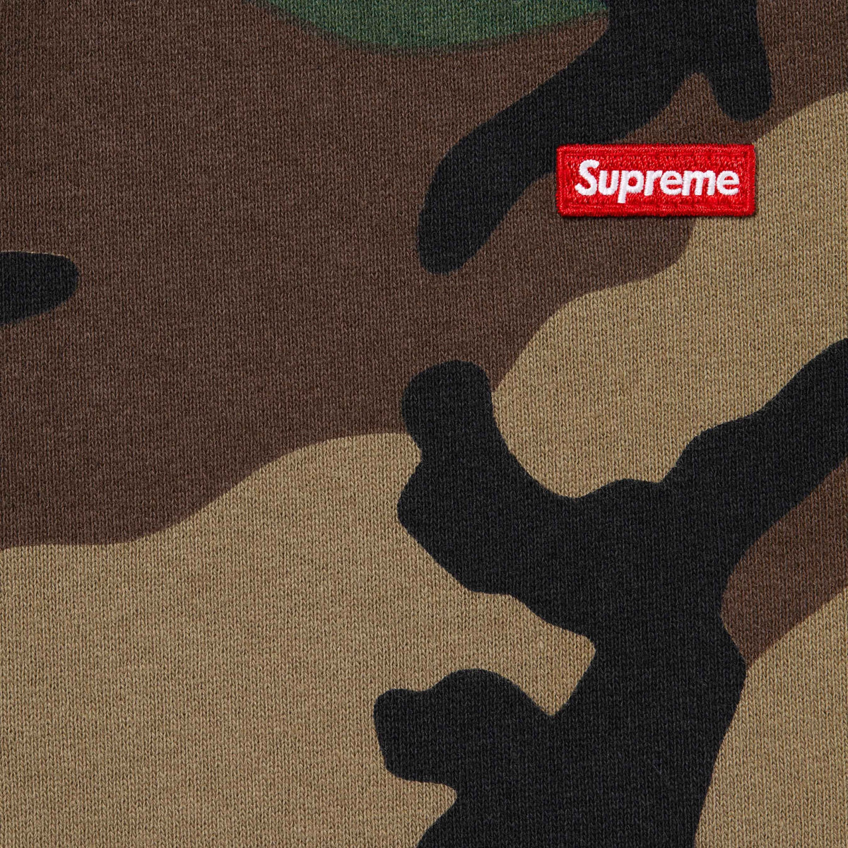 Supreme Small Box Sweatshort Woodland Camo